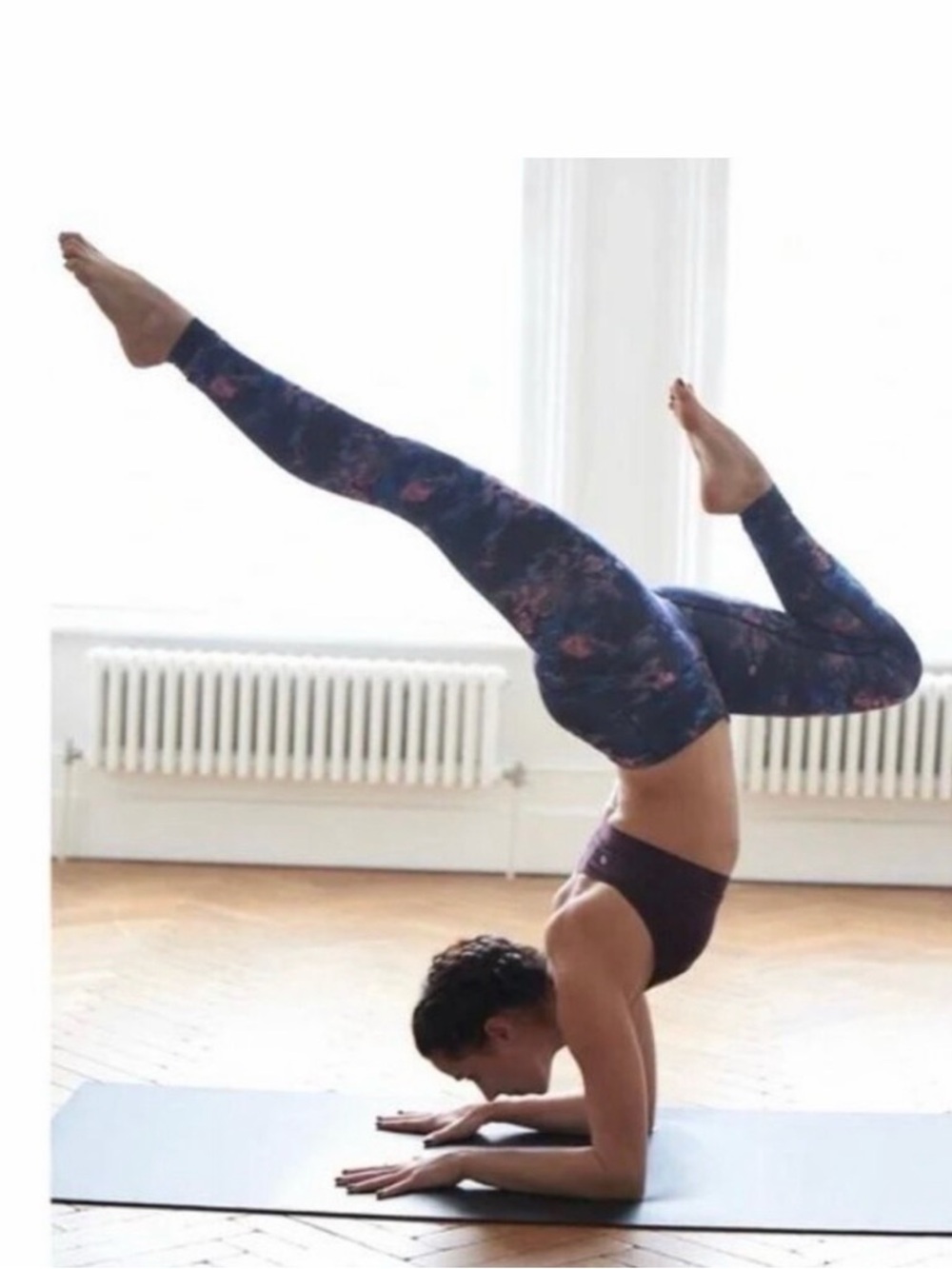 lululemon athletica Navy Floral Print Leggings